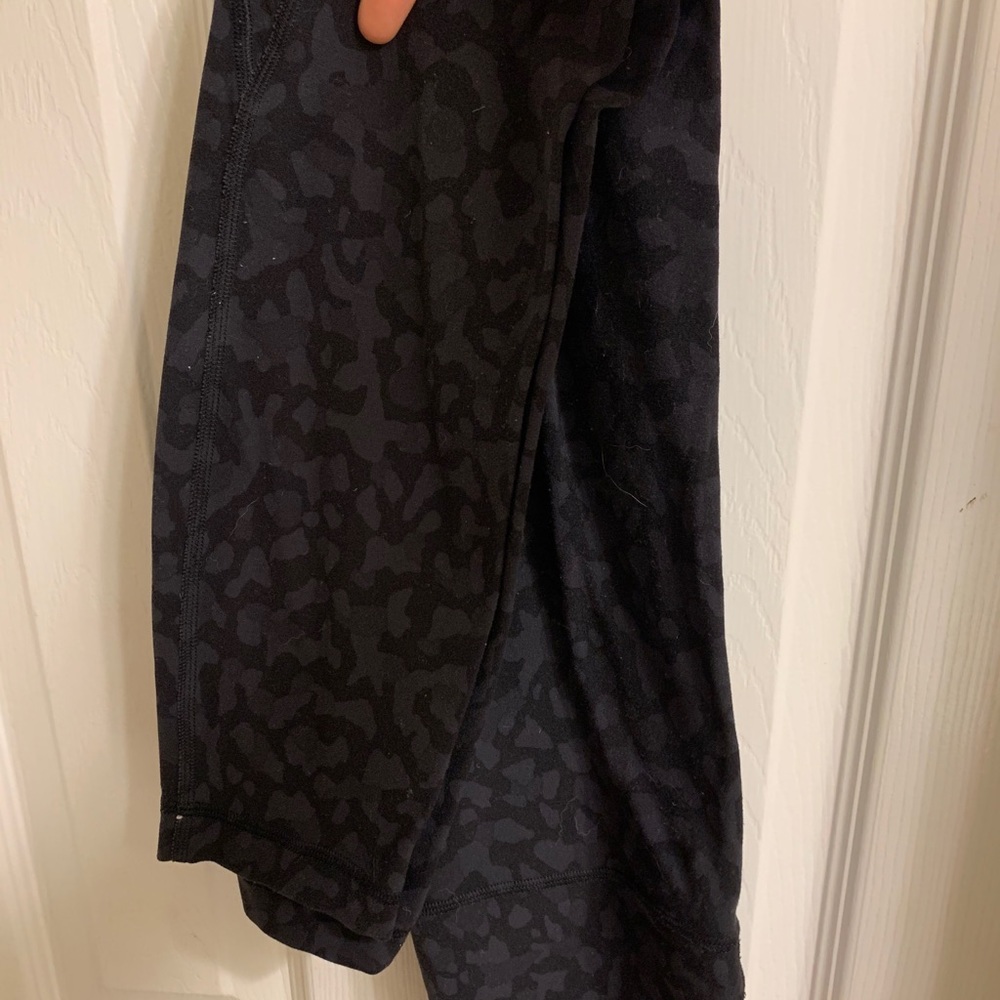 Lululemon camo align leggings 25”